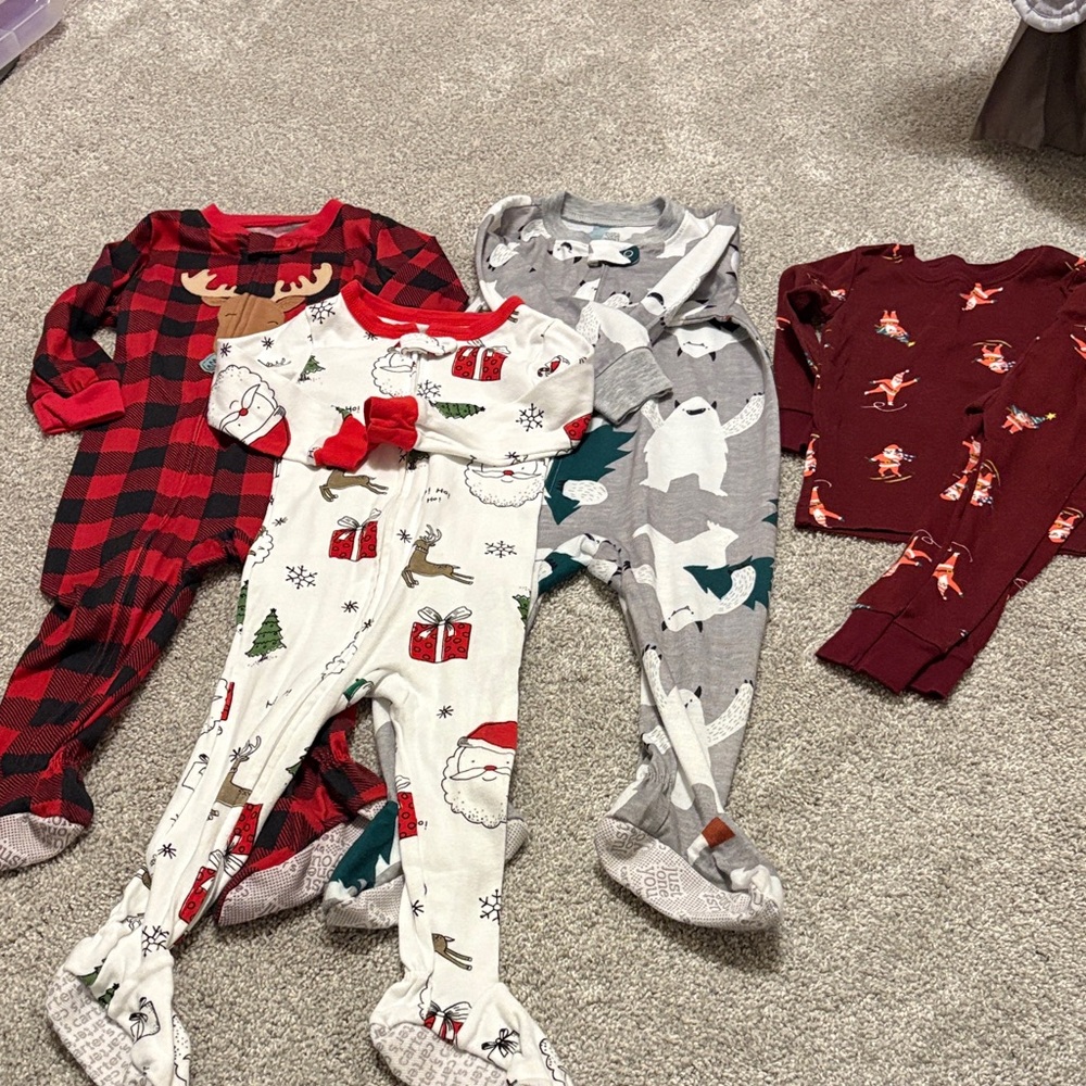 Infant name brand Christmas/winter Pajamas lot 18 months - Picture 1 of 12